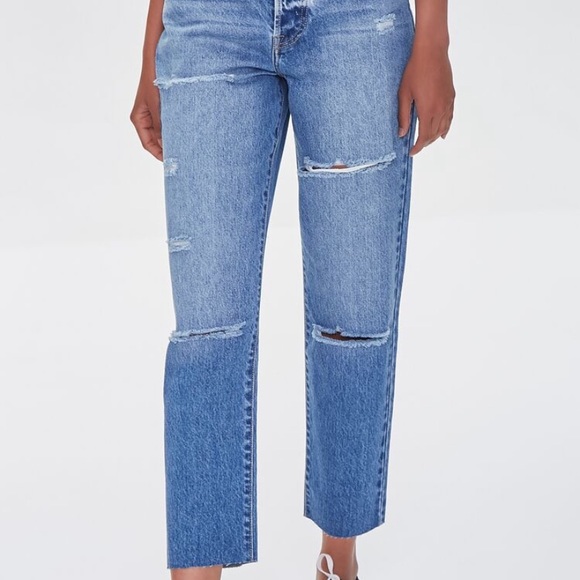 Distressed Mom jeans - Picture 2 of 5